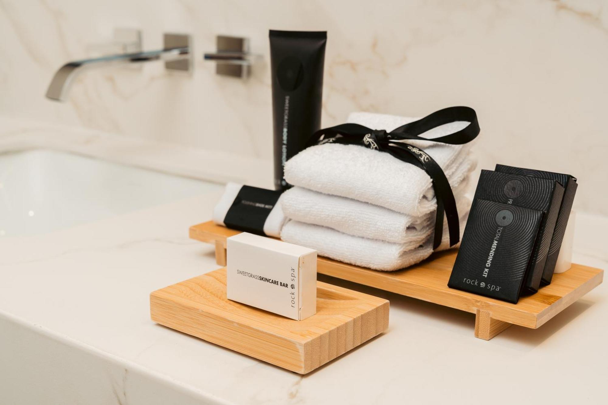 Hard Rock Hotel & Casino Punta Cana (Adults Only) المظهر الخارجي الصورة G.H.M. amenities