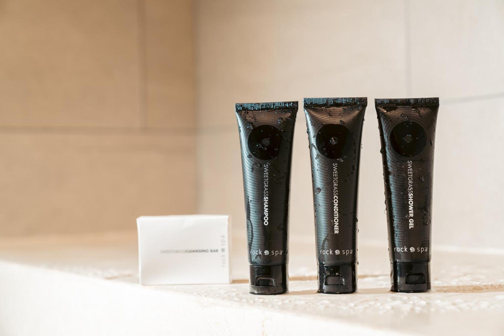 Hard Rock Hotel & Casino Punta Cana (Adults Only) المظهر الخارجي الصورة The Standard's signature amenities