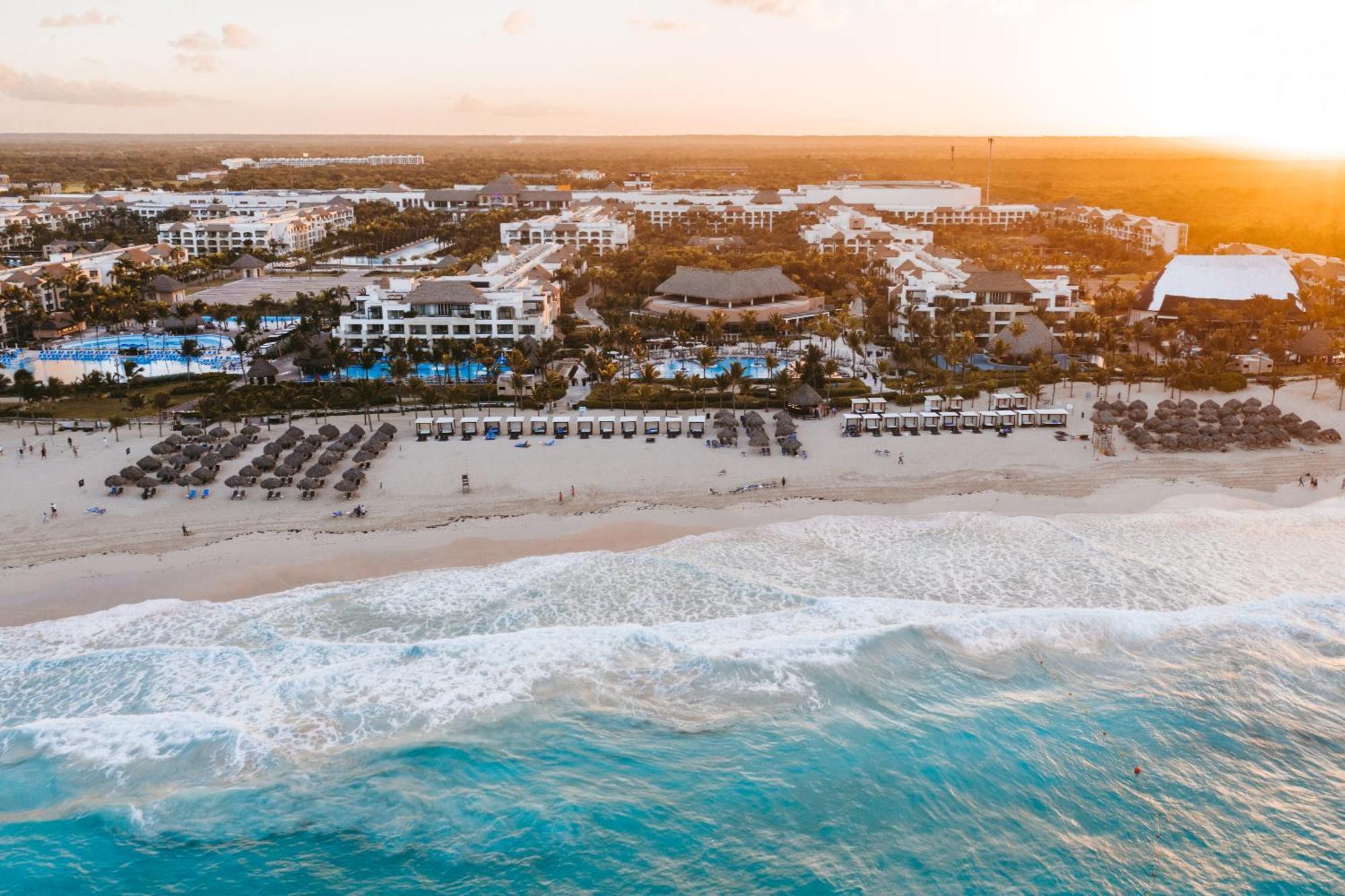 Hard Rock Hotel & Casino Punta Cana (Adults Only) المظهر الخارجي الصورة Aerial view of the resort