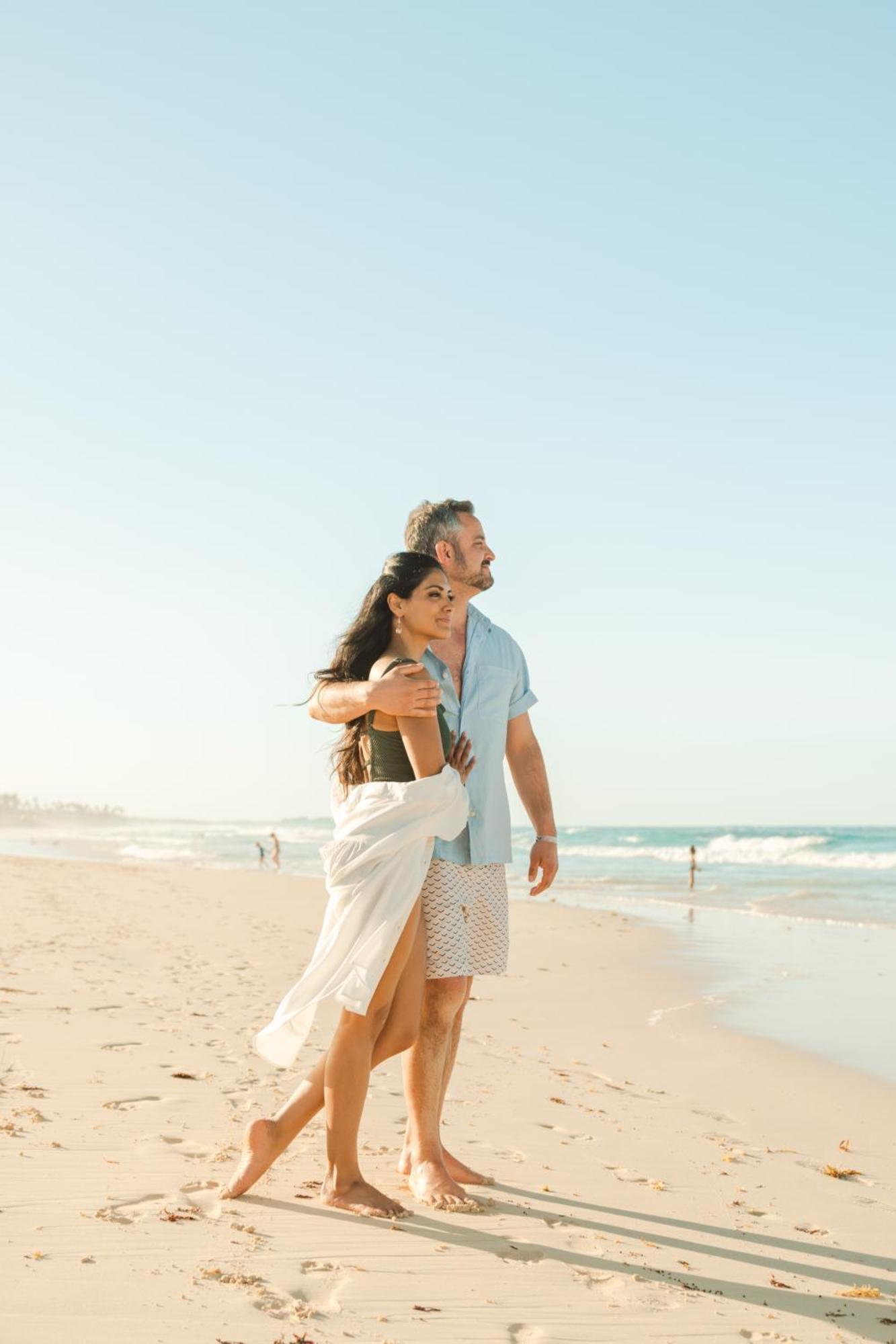 Hard Rock Hotel & Casino Punta Cana (Adults Only) المظهر الخارجي الصورة A couple on the beach
